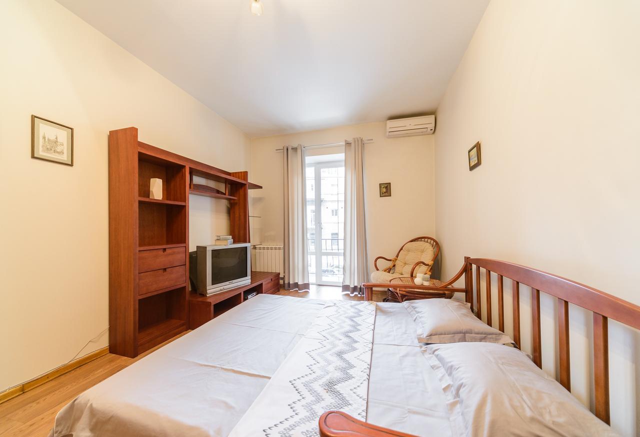 1-Room Apartments Kiev City Center Buitenkant foto